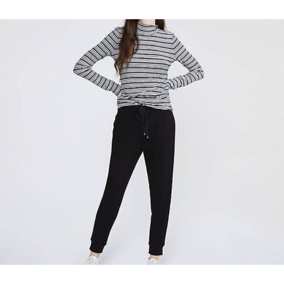 Lou & Grey Black & White Striped Ribbed Turtleneck X-Small - Picture 1 of 6